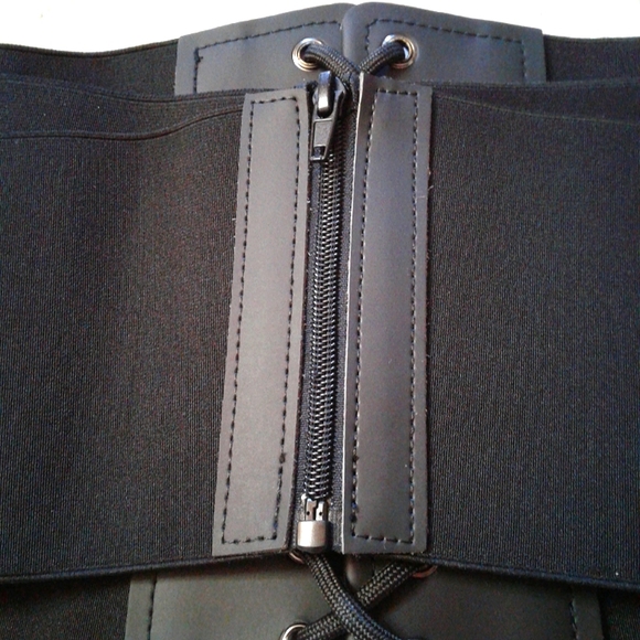 Vintage Style Belt - Picture 2 of 3